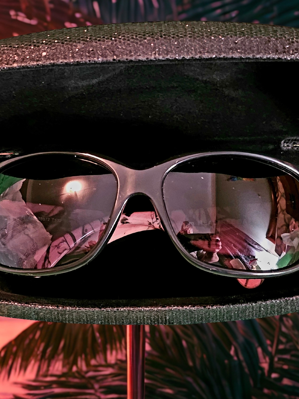 Realtree Black Sunglasses with Polarized Lenses